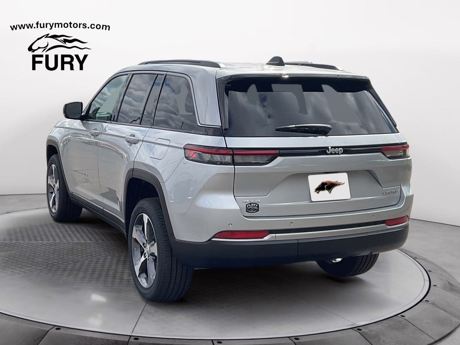 2026 Silver Zynith Jeep Grand Cherokee Limited 4X4 SUV