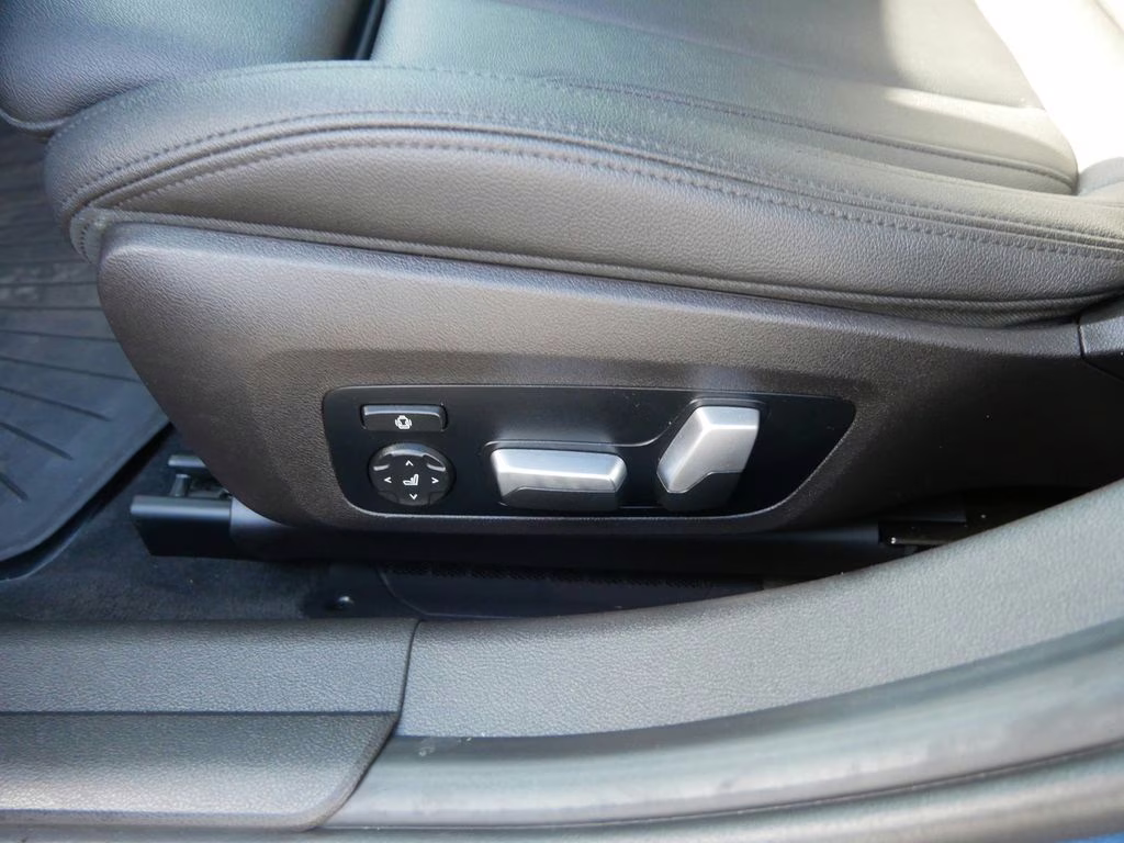 2021 Phytonic Blue Metallic BMW 3 Series 330i xDrive AWD Sedan