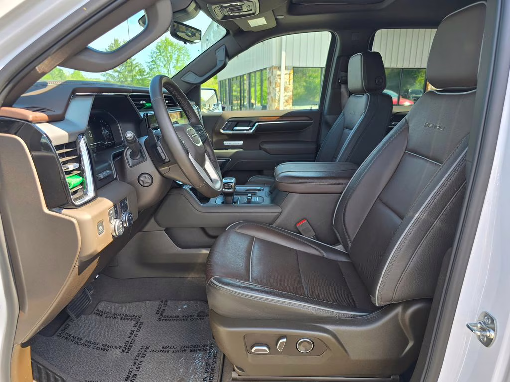 2025 White Frost Tricoat GMC Sierra 1500 Denali 4X4 Truck