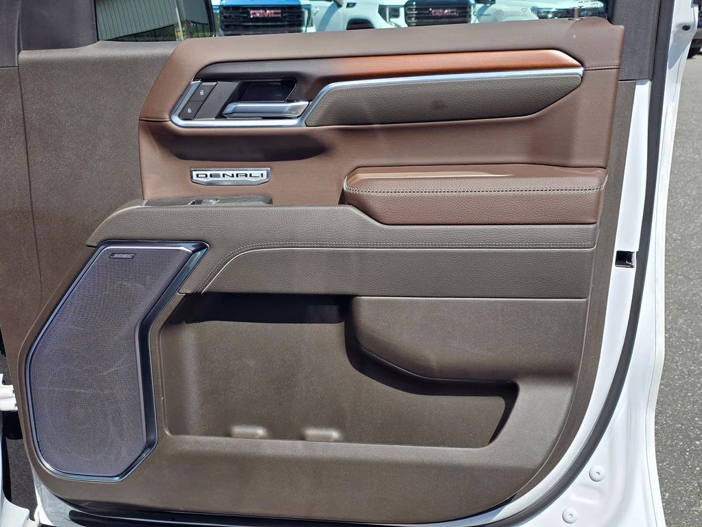 2025 White Frost Tricoat GMC Sierra 1500 Denali 4X4 Truck