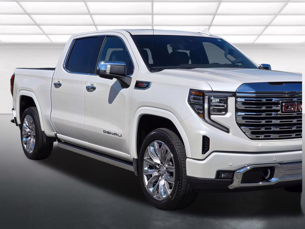 2025 White Frost Tricoat GMC Sierra 1500 Denali 4X4 Truck