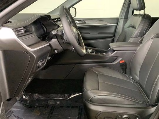 2026 Diamond Black Crystal Pearlcoat Jeep Grand Cherokee L Limited Reserve 4X4 SUV