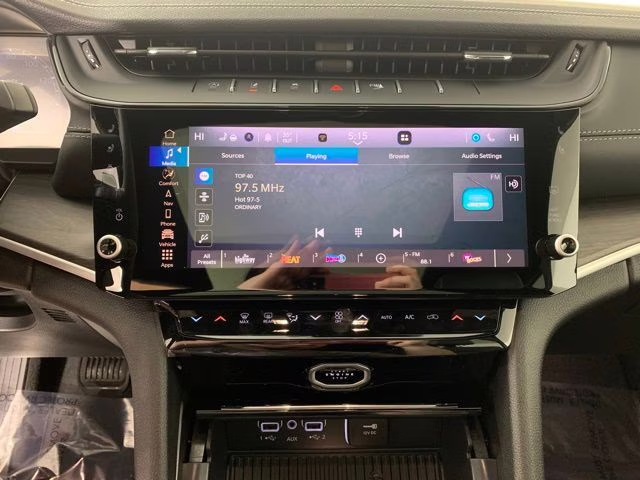 2026 Diamond Black Crystal Pearlcoat Jeep Grand Cherokee L Limited Reserve 4X4 SUV