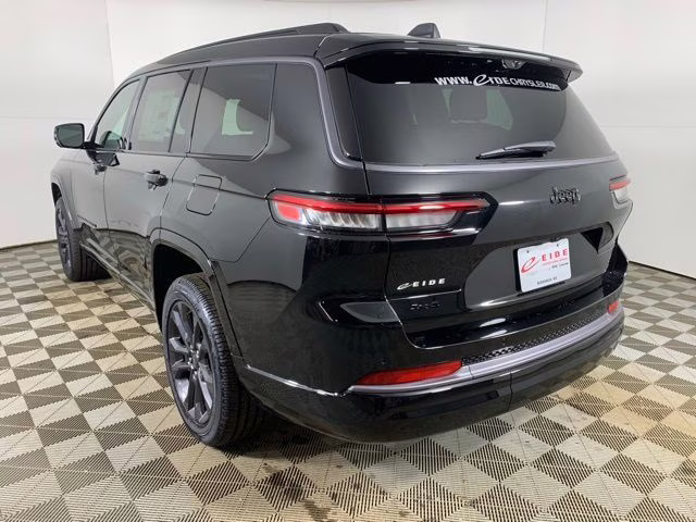 2026 Diamond Black Crystal Pearlcoat Jeep Grand Cherokee L Limited Reserve 4X4 SUV