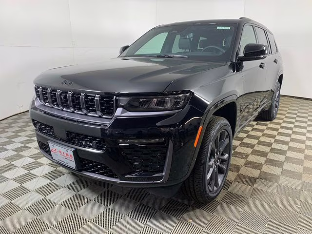 2026 Diamond Black Crystal Pearlcoat Jeep Grand Cherokee L Limited Reserve 4X4 SUV