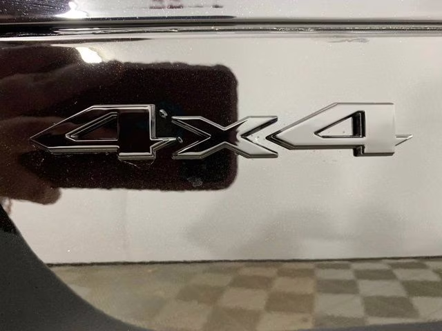 2026 Diamond Black Crystal Pearlcoat Jeep Grand Cherokee L Limited Reserve 4X4 SUV