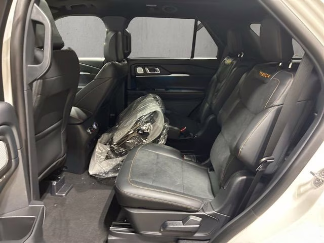 2026 Star White Metallic Tri-Coat Ford Explorer Tremor 4X4 SUV