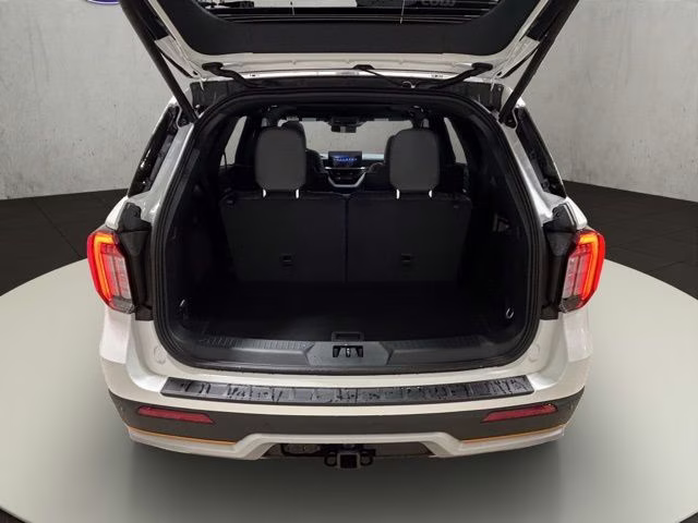 2026 Star White Metallic Tri-Coat Ford Explorer Tremor 4X4 SUV