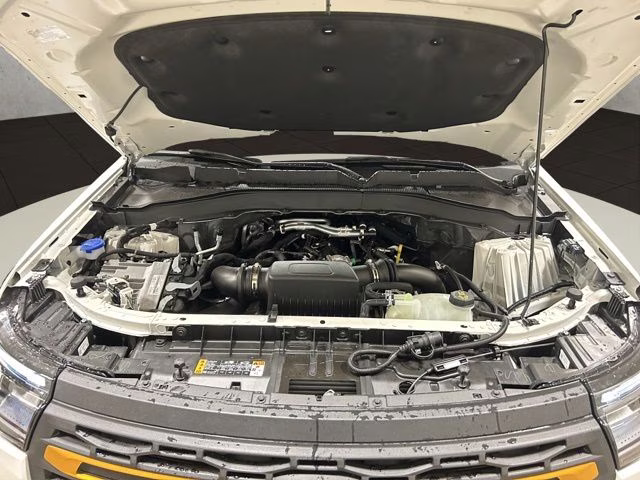 2026 Star White Metallic Tri-Coat Ford Explorer Tremor 4X4 SUV