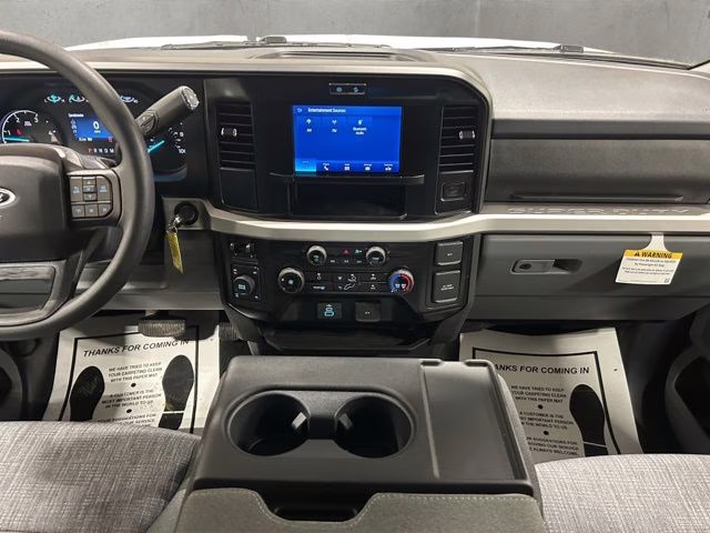2026 Oxford White Ford Super Duty F-250 SRW XLT 4X4 Truck