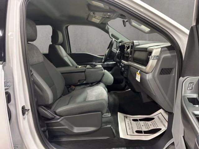 2026 Oxford White Ford Super Duty F-250 SRW XLT 4X4 Truck