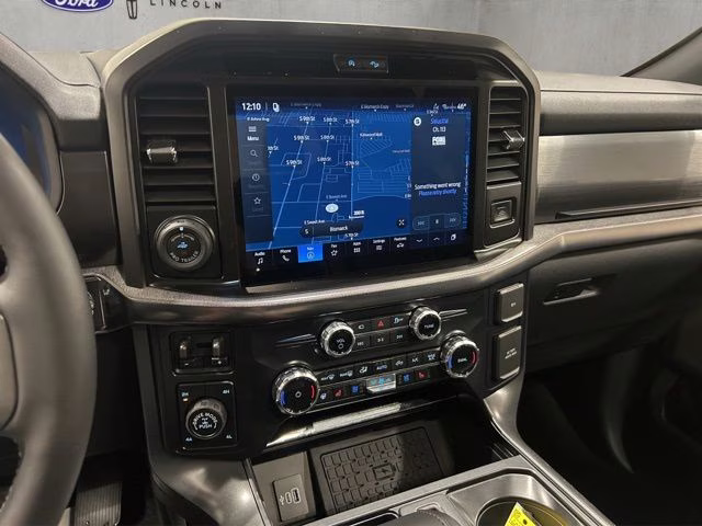 2026 Star White Metallic TC Ford F-150 Lariat Black Appearance 4X4 Truck