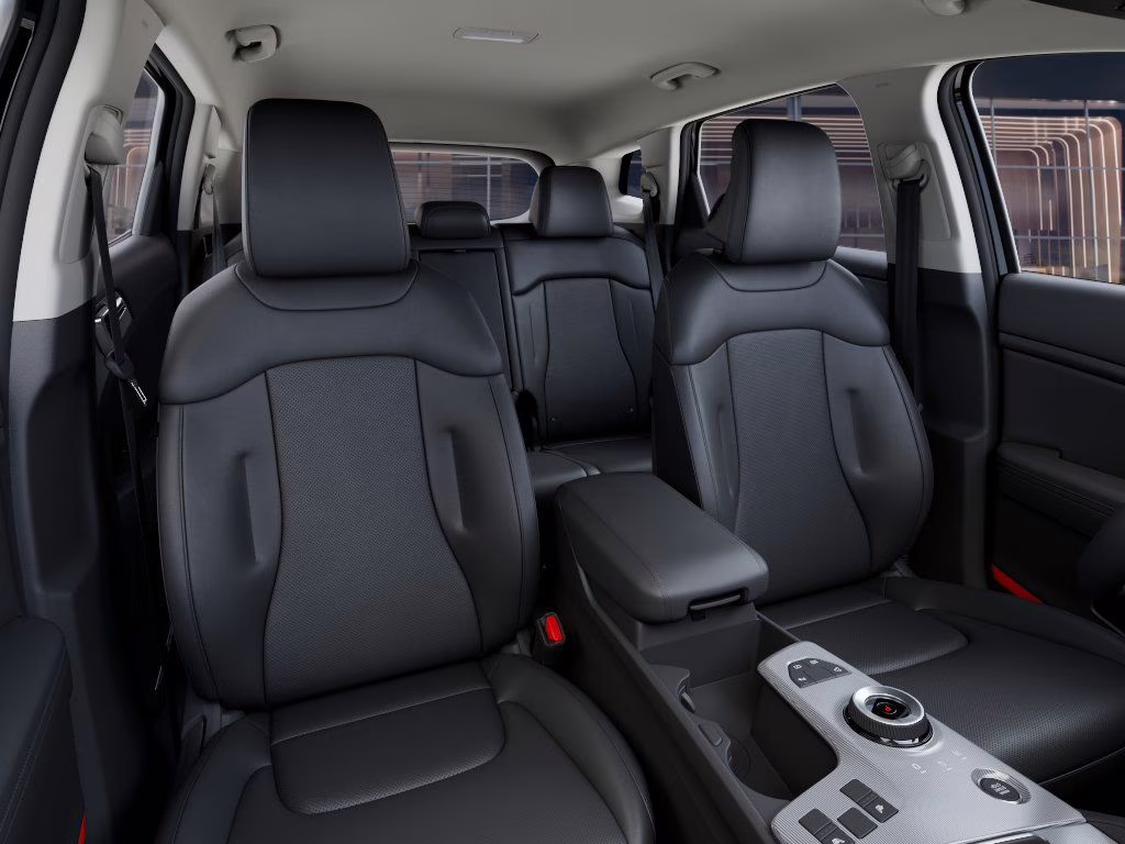 2026 Fusion Black Kia Sportage Hybrid EX AWD SUV