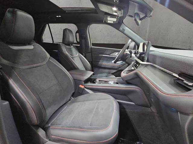 2026 Space White Metallic Ford Explorer ST 4X4 SUV