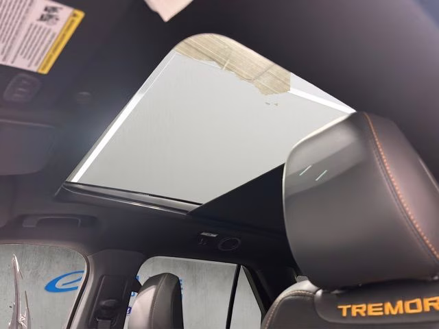 2026 Star White Metallic Tri-Coat Ford Explorer Tremor 4X4 SUV