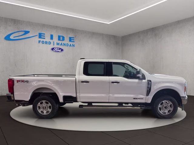 2026 Oxford White Ford Super Duty F-250 SRW XLT 4X4 Truck