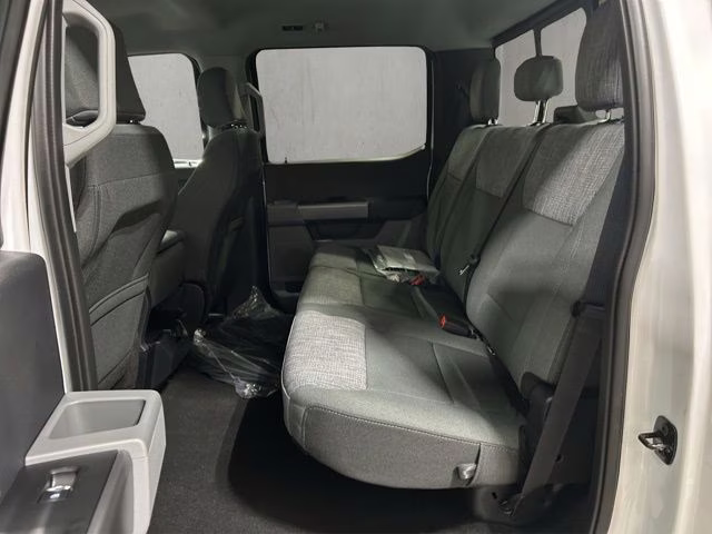 2026 Oxford White Ford Super Duty F-250 SRW XLT 4X4 Truck