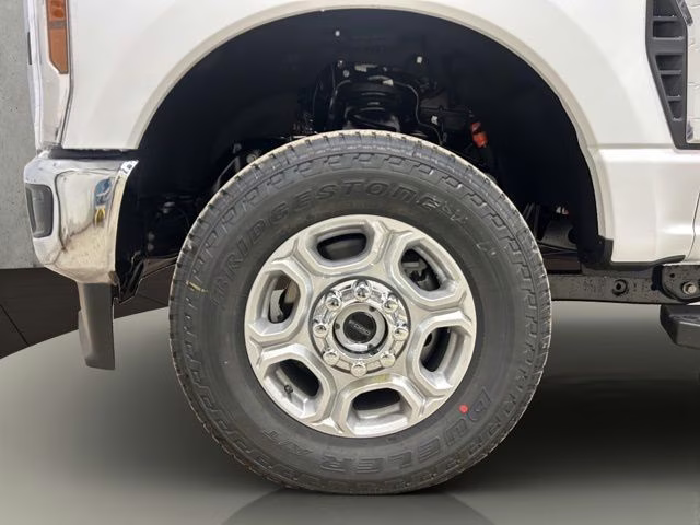 2026 Oxford White Ford Super Duty F-250 SRW XLT 4X4 Truck