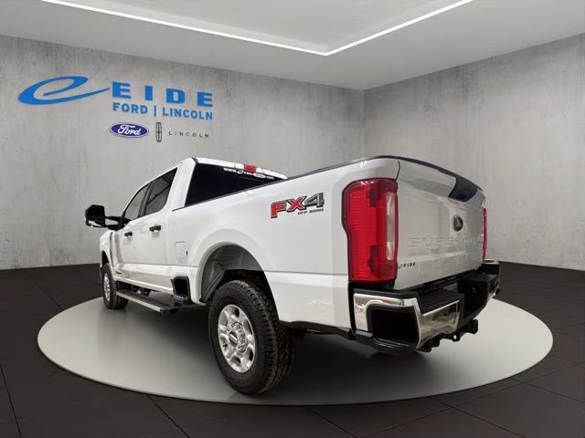 2026 Oxford White Ford Super Duty F-250 SRW XLT 4X4 Truck