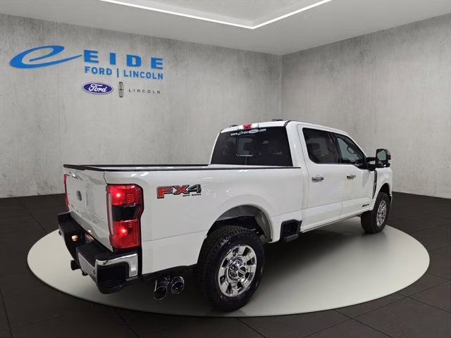 2026 Star White Metallic Tri-Coat Ford Super Duty F-250 SRW Lariat Chrome 4X4 Truck