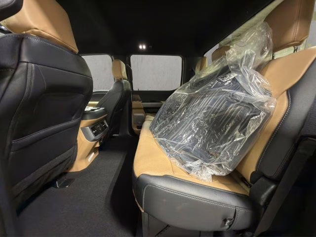 2026 Star White Metallic Tri-Coat Ford Super Duty F-250 SRW Lariat Chrome 4X4 Truck