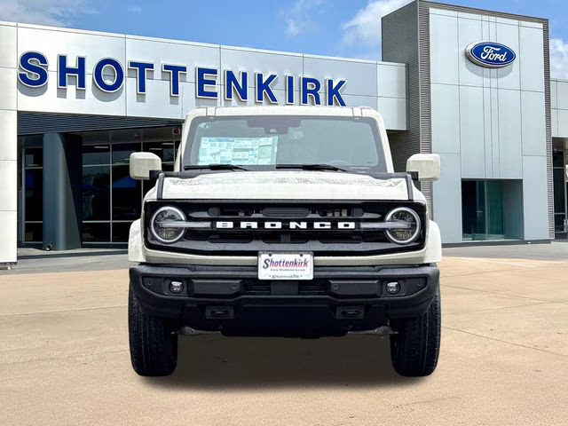 2026 Beige Ford Bronco Outer Banks 4X4 SUV