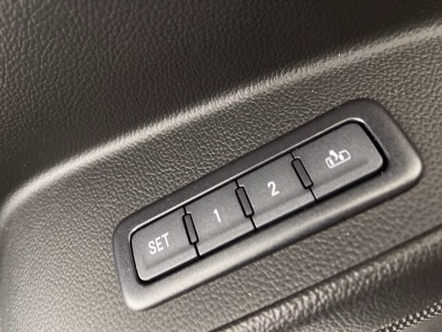 2018 Summit White GMC Yukon Denali AWD SUV