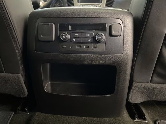 2018 Summit White GMC Yukon Denali AWD SUV