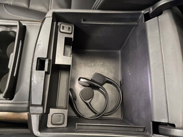 2018 Summit White GMC Yukon Denali AWD SUV