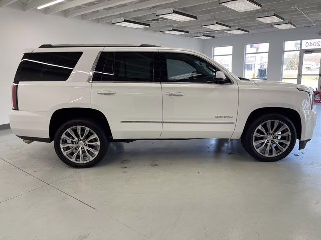 2018 Summit White GMC Yukon Denali AWD SUV