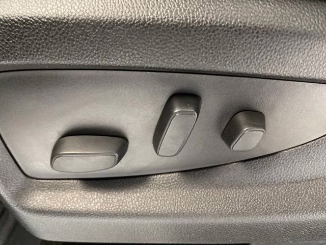 2018 Summit White GMC Yukon Denali AWD SUV