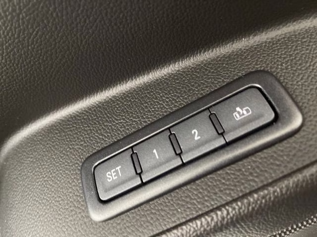 2018 Summit White GMC Yukon Denali AWD SUV