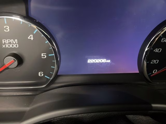 2018 Summit White GMC Yukon Denali AWD SUV