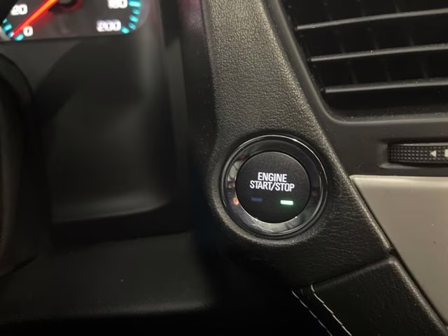 2018 Summit White GMC Yukon Denali AWD SUV