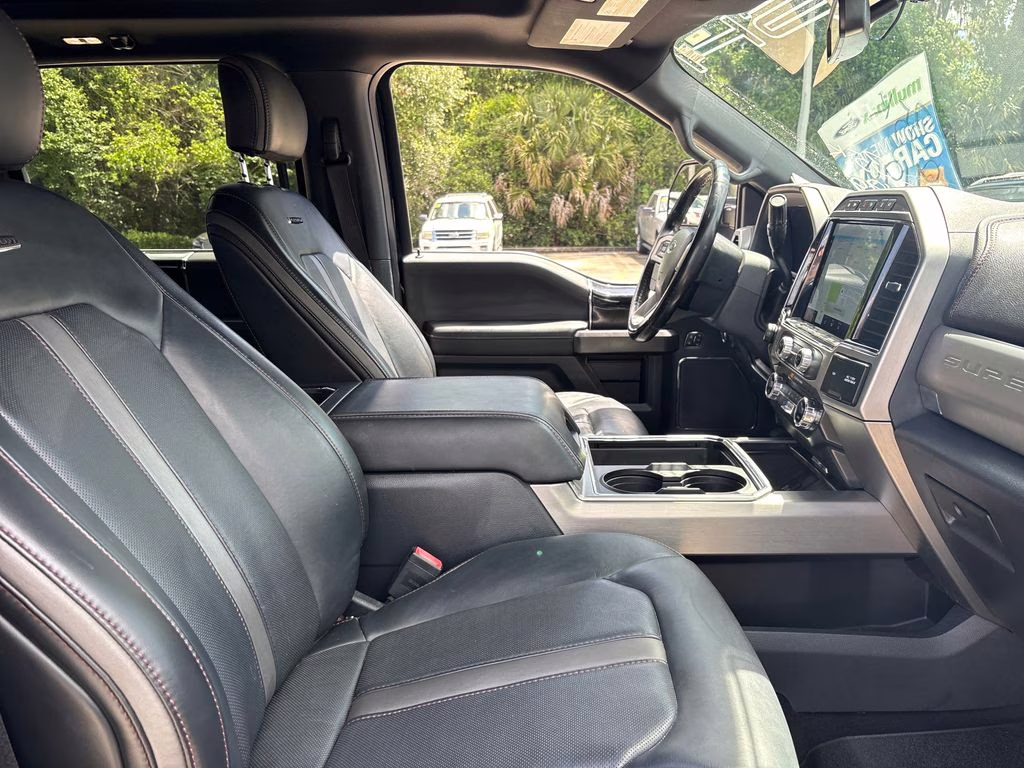 2022 Black Metallic Ford Super Duty F-250 SRW Platinum 4X4 Truck