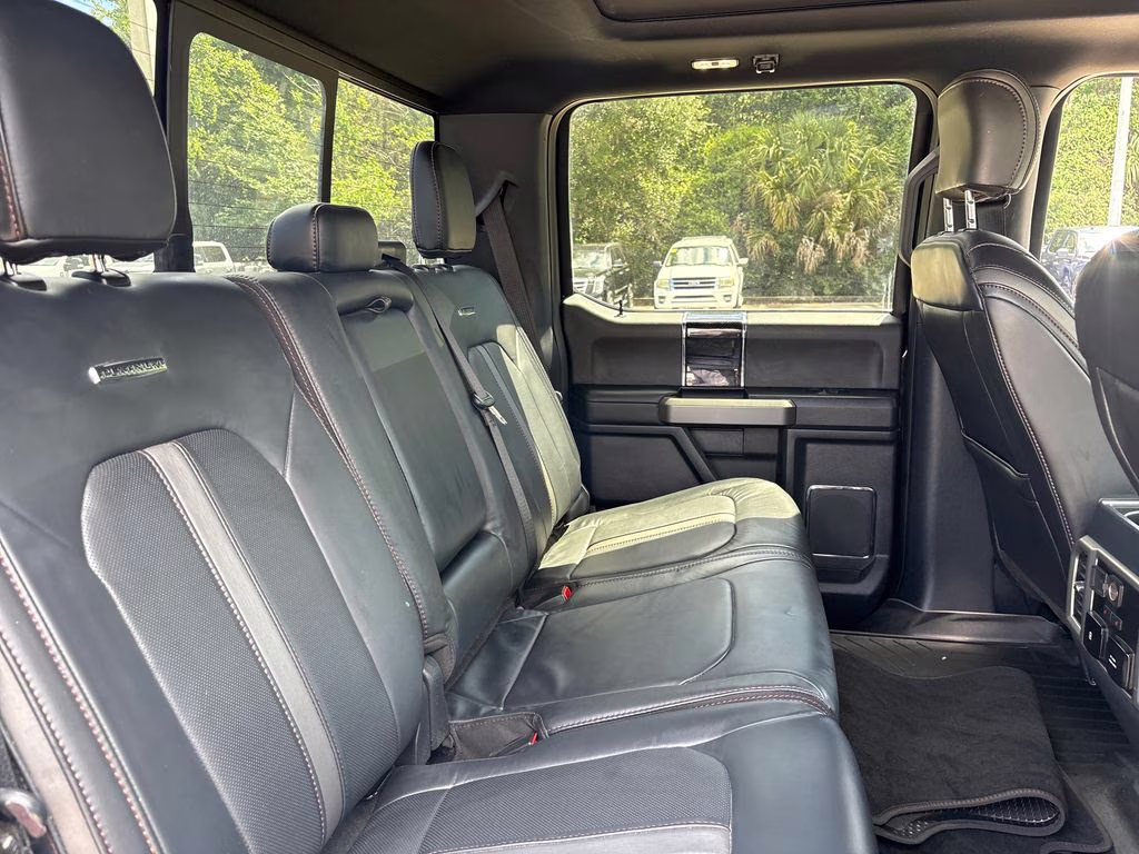 2022 Black Metallic Ford Super Duty F-250 SRW Platinum 4X4 Truck