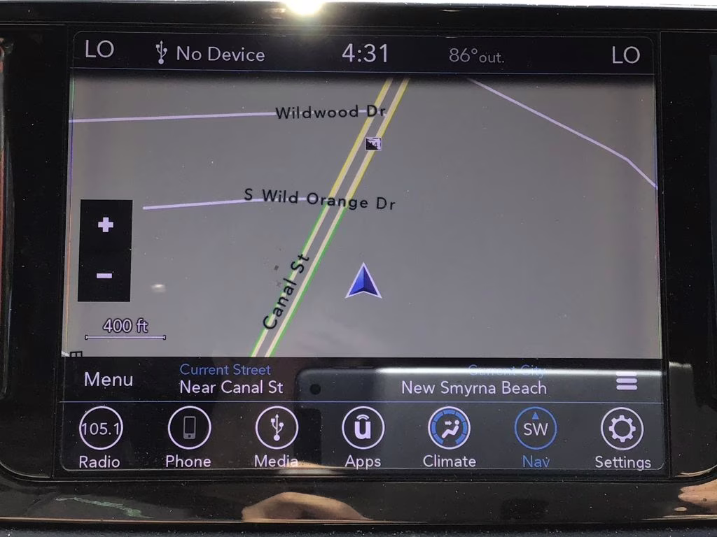 2019 Bright White Clearcoat Chrysler Pacifica Touring L Plus FWD Van