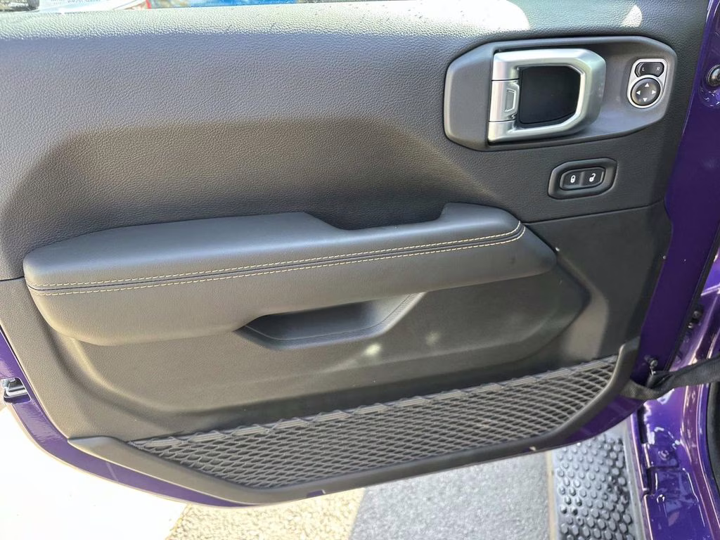 2026 Reign Jeep Wrangler Sahara 4X4 SUV