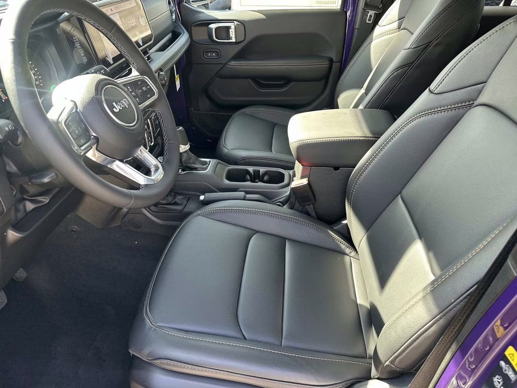 2026 Reign Jeep Wrangler Sahara 4X4 SUV