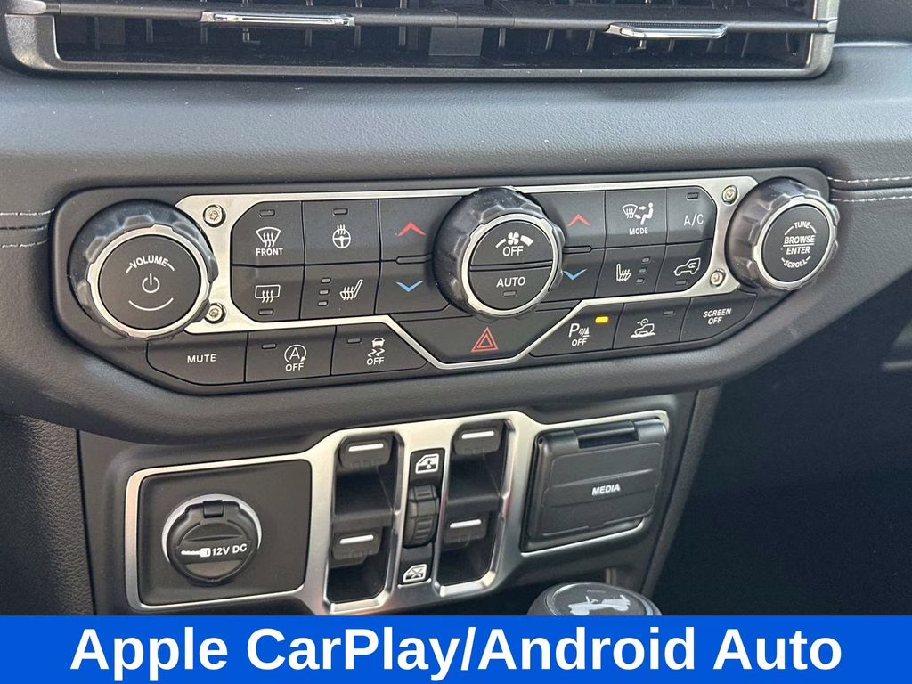 2026 Reign Jeep Wrangler Sahara 4X4 SUV