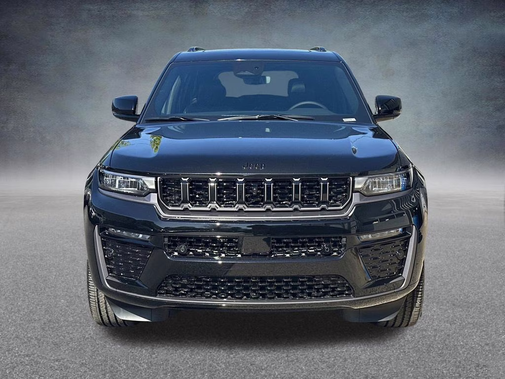 2026 Diamond Black Crystal Pearlcoat Jeep Grand Cherokee L Limited 4X4 SUV