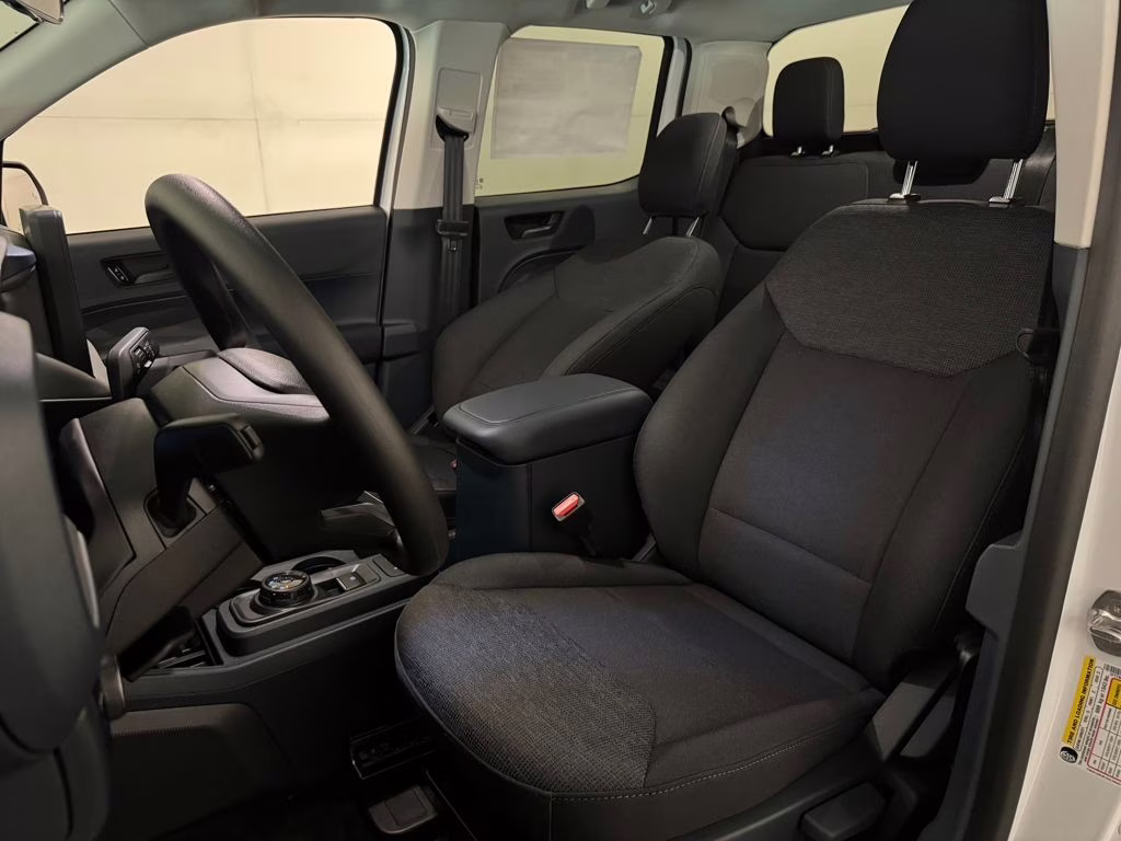 2026 Oxford White Ford Maverick XL FWD Truck