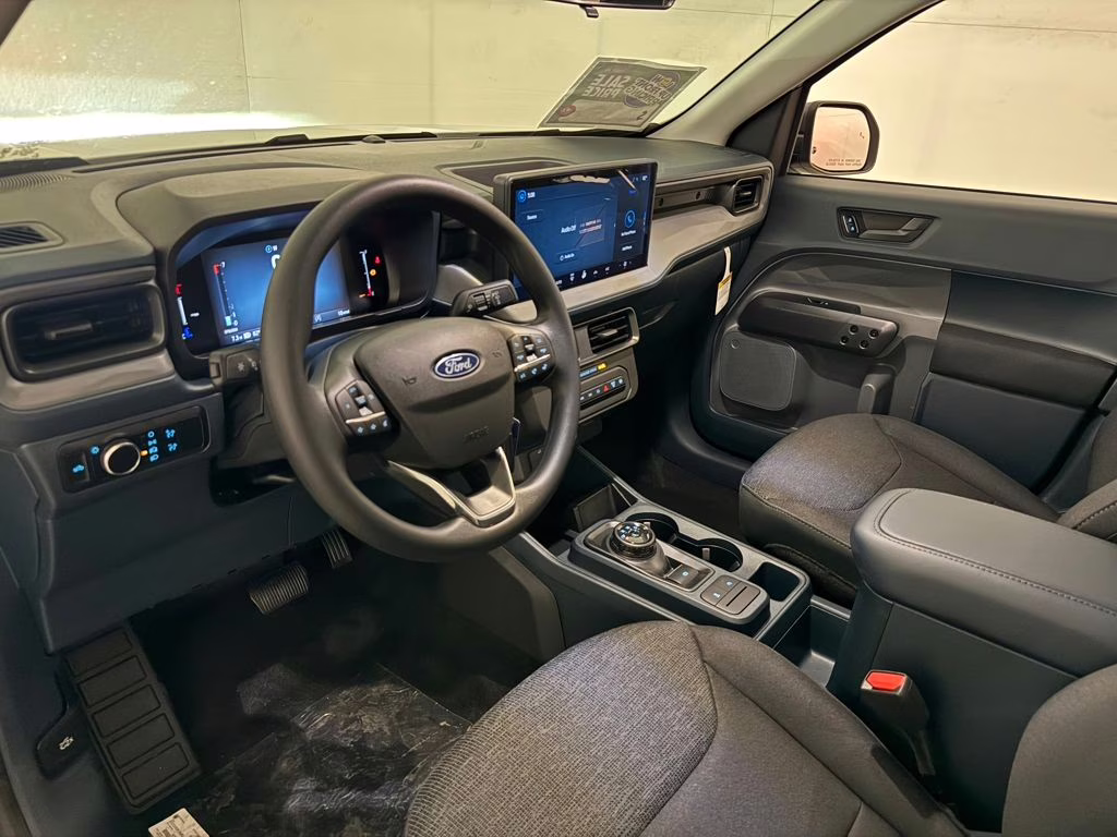 2026 Oxford White Ford Maverick XL FWD Truck