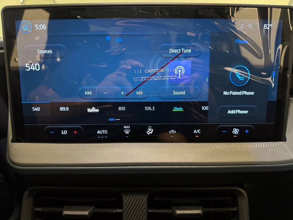 2026 Oxford White Ford Maverick XL FWD Truck