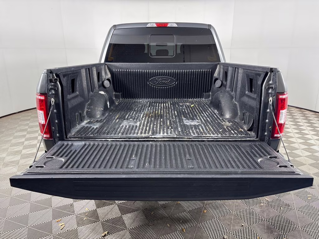 2019 Magnetic Metallic Ford F-150 XLT RWD Truck
