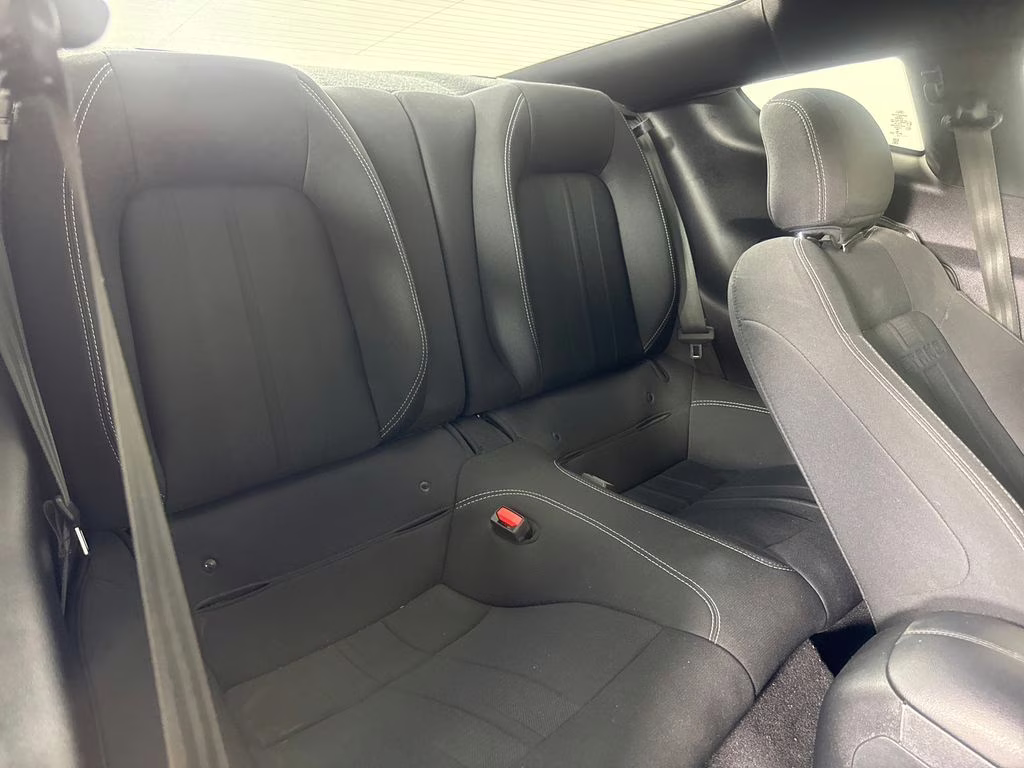2021 Oxford White Ford Mustang GT RWD Coupe