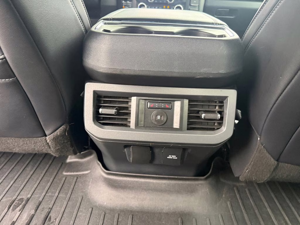 2024 White Metallic Ford Super Duty F-350 SRW Lariat 4X4 Truck