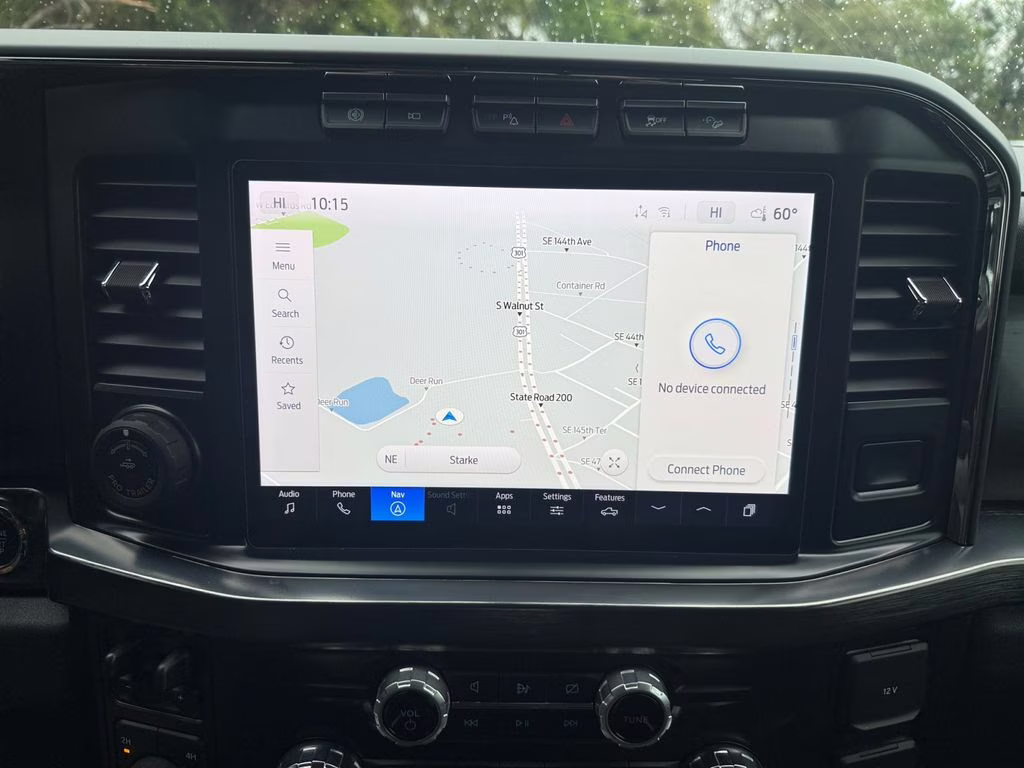 2024 White Metallic Ford Super Duty F-350 SRW Lariat 4X4 Truck