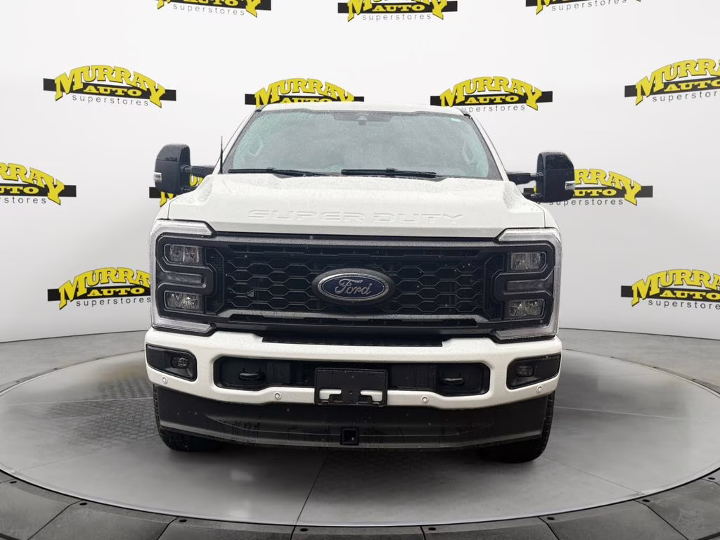 2024 White Metallic Ford Super Duty F-350 SRW Lariat 4X4 Truck