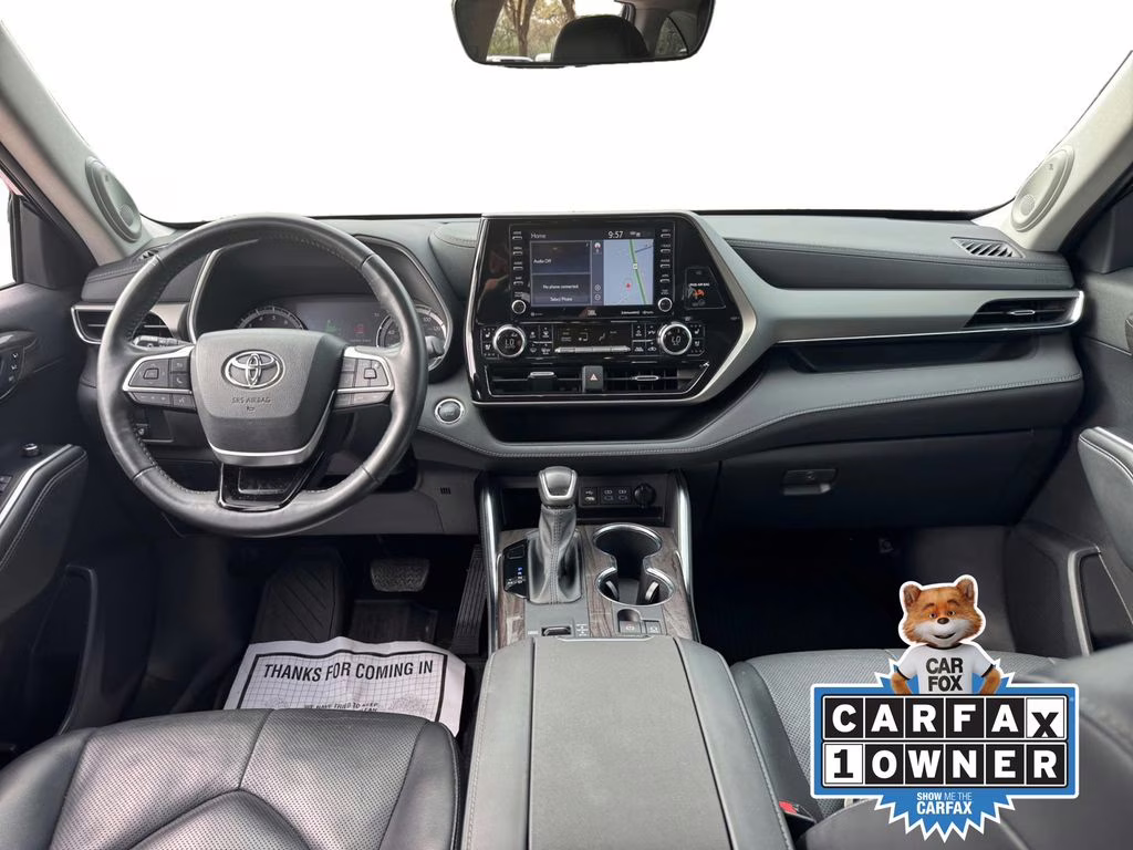 2022 Moon Dust Toyota Highlander Limited FWD SUV